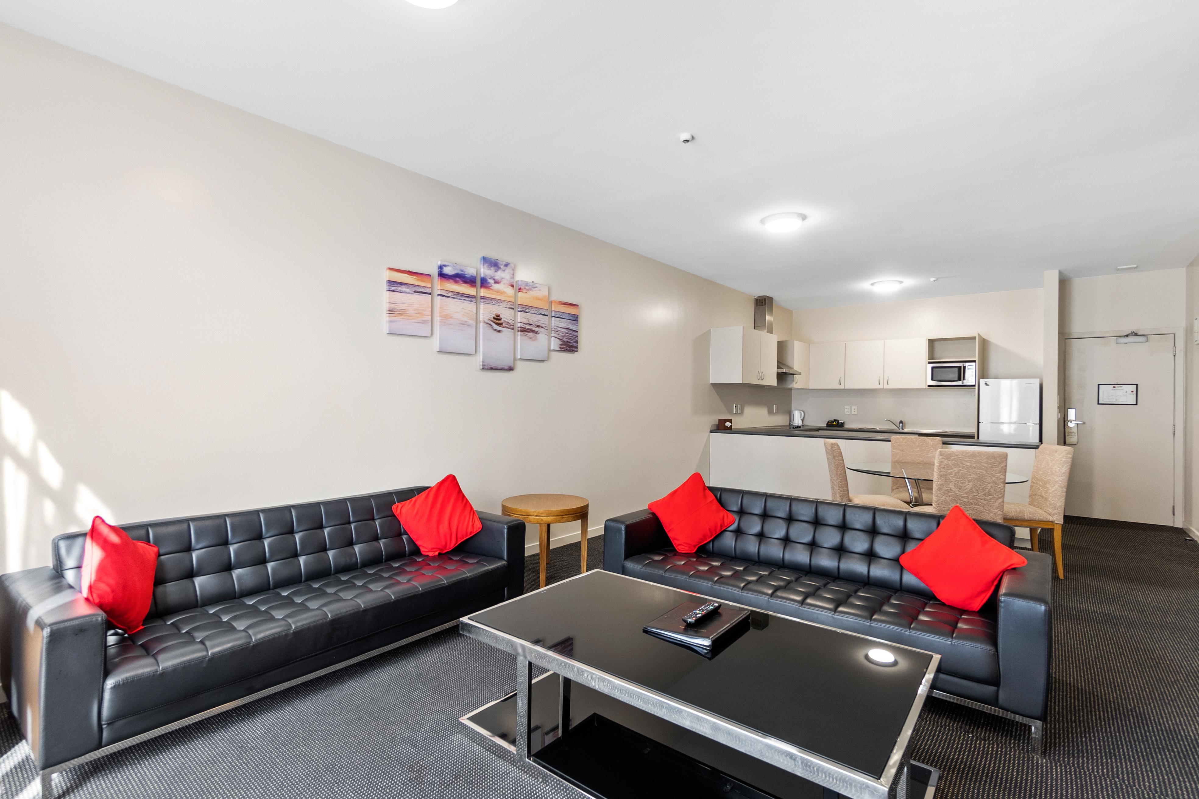 Ramada By Wyndham, Hamilton City Center Esterno foto